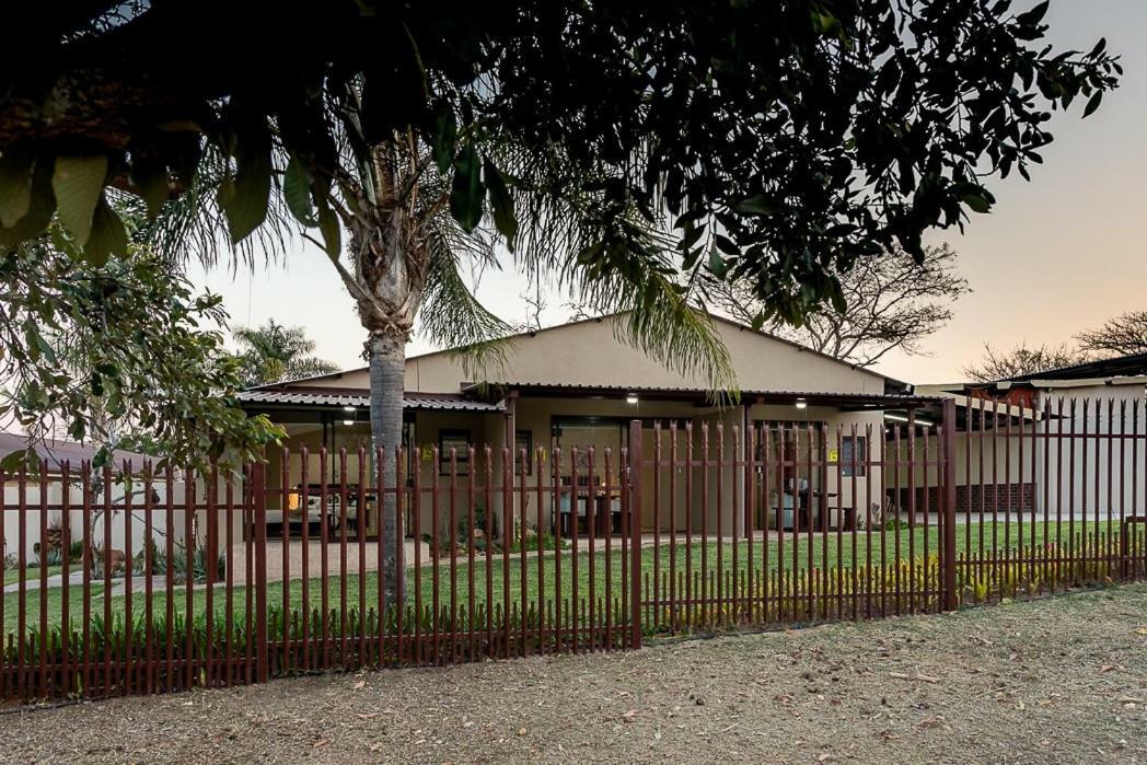 Hotel Kiyala Guest Farm Mbombela Exterior foto